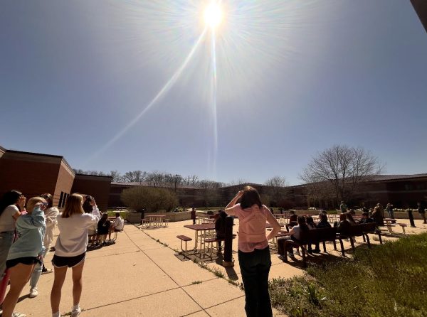 CHS Views the Great North American Eclipse