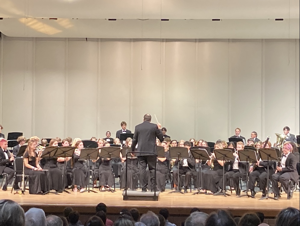 Band Director Jonathan Flodder conducts Chesterton's Wind Ensemble.