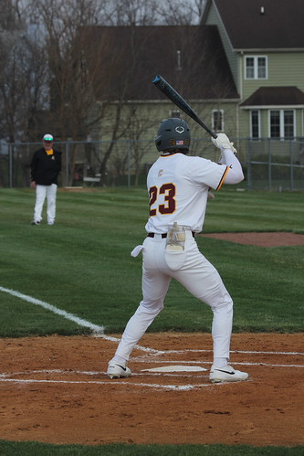 Rob Czarniecki Takes Swing at SEC Dreams with Kentucky Commitment