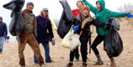 *Trash Trekkers in action. Photo credit: Indiana Dunes National Park.
